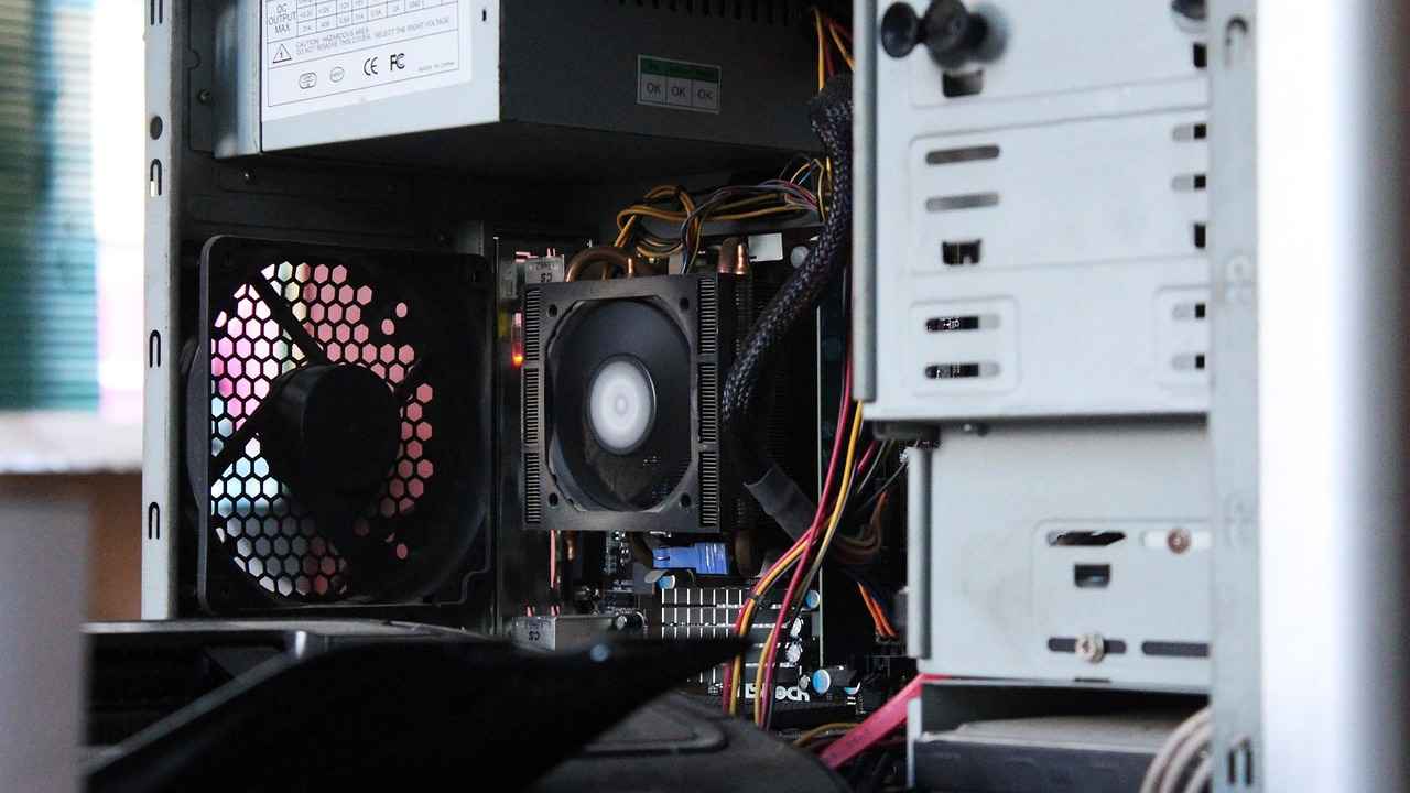 IT Hardware Supply & Customization
